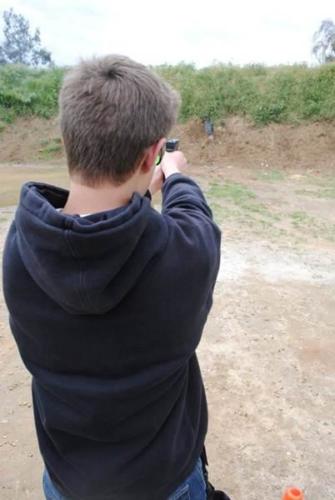 100000172837722 976415